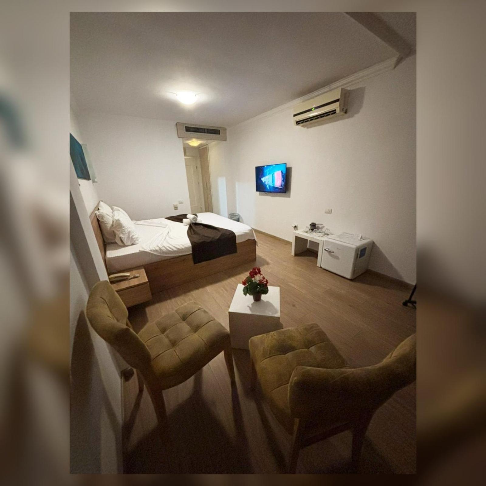 Theranda Hotel Prizren Kamer foto